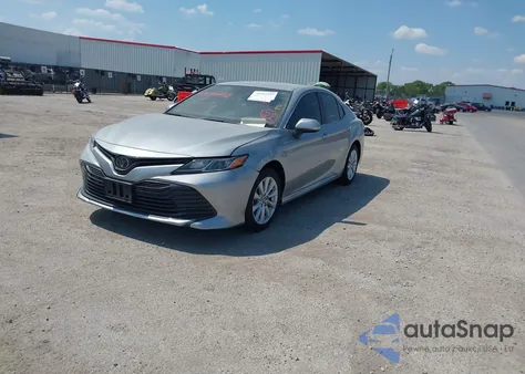 2020 Toyota Camry Le из США, поврежденный, VIN 4T1C11AK0LU348969